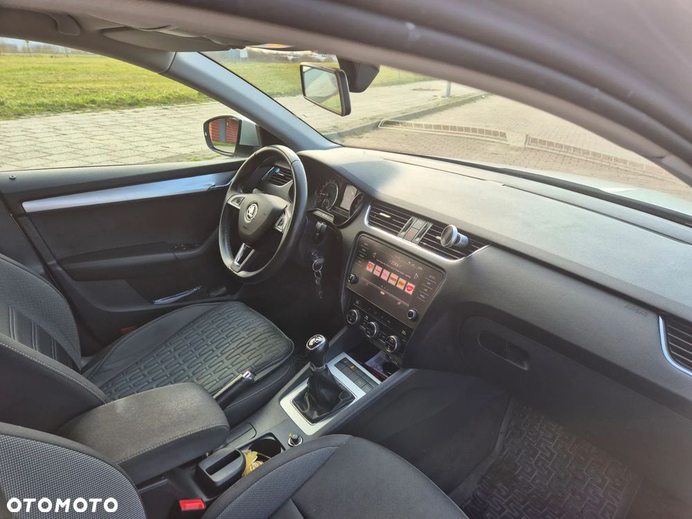 Skoda Octavia 1.6 TDI SCR Ambition - 5