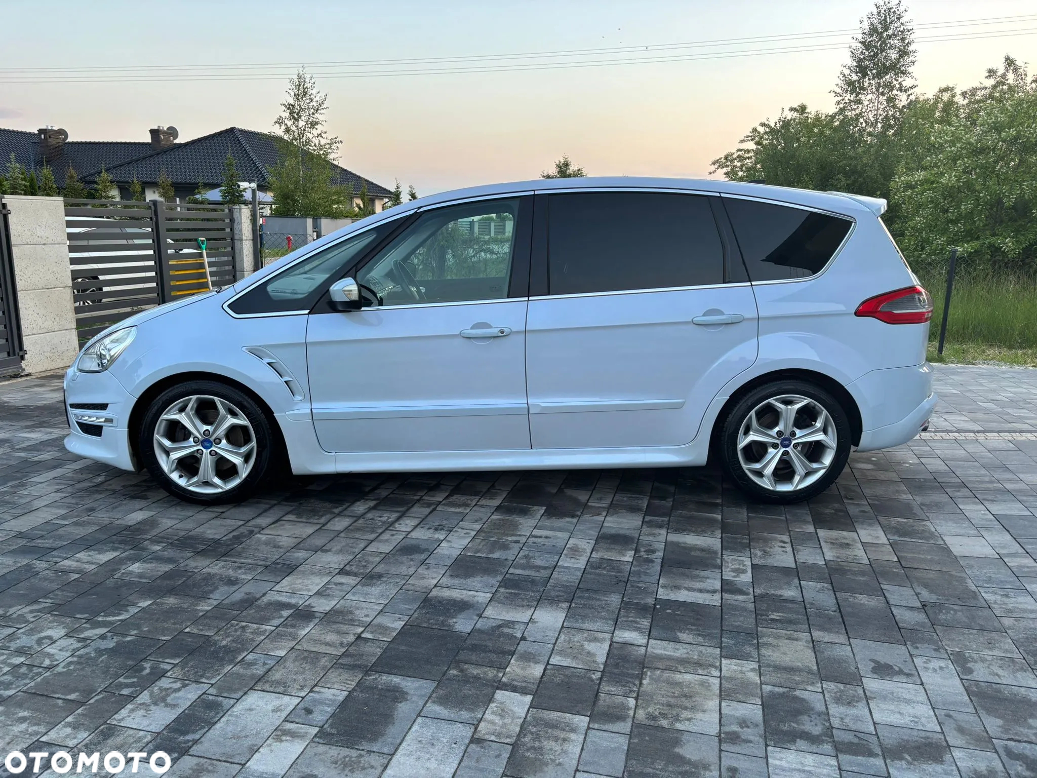 Ford S-Max 2.0 EcoBoost Titanium X - 25