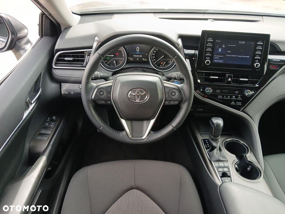 Toyota Camry 2.5 Hybrid Comfort CVT - 23