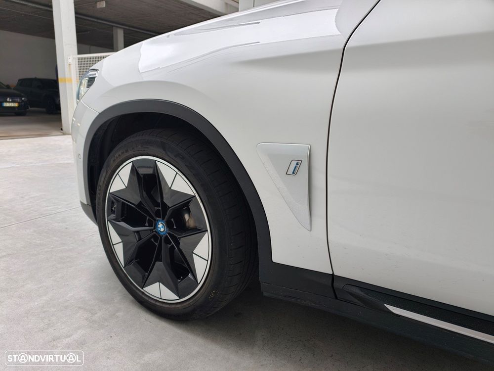 BMW iX3 Impressive - 6