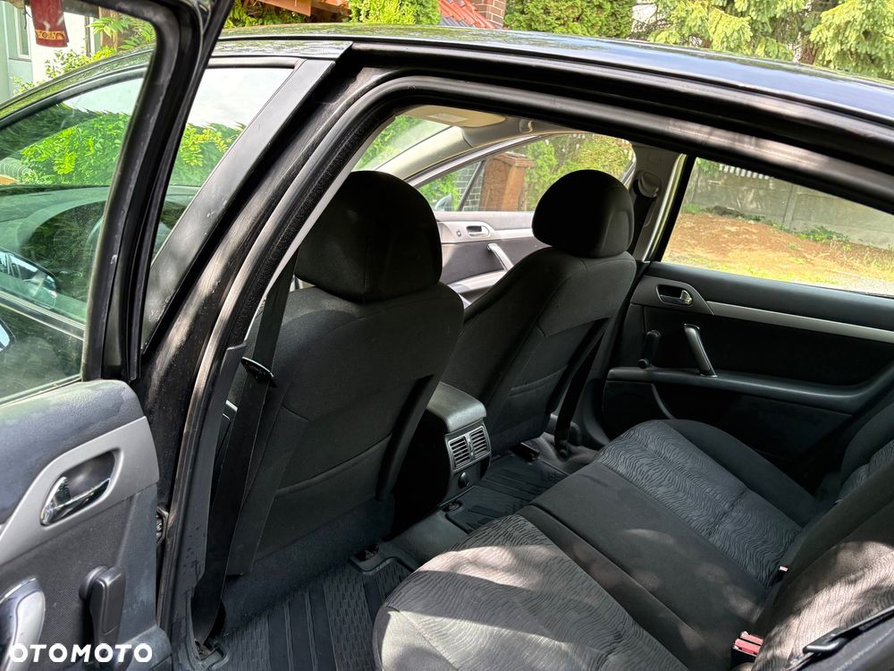 Peugeot 407 1.8 Premium - 11