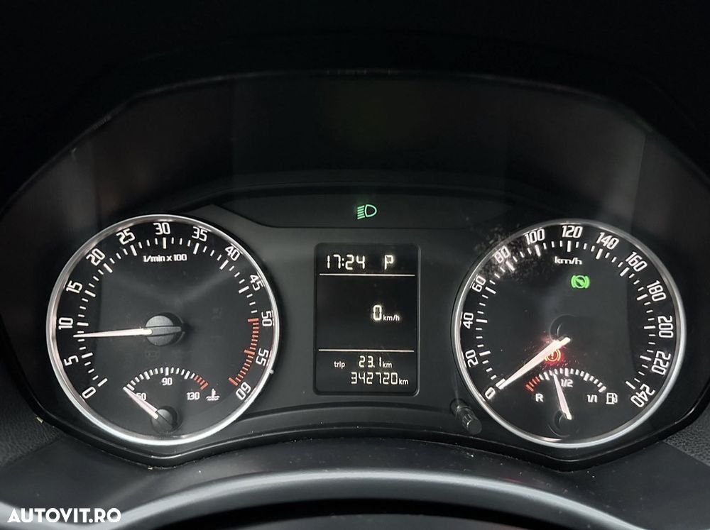 Skoda Octavia 2.0 TDI Ambiente DSG - 7