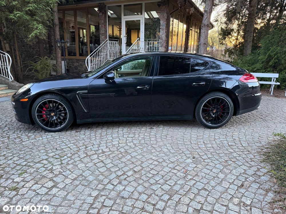 Porsche Panamera 4 PDK - 12
