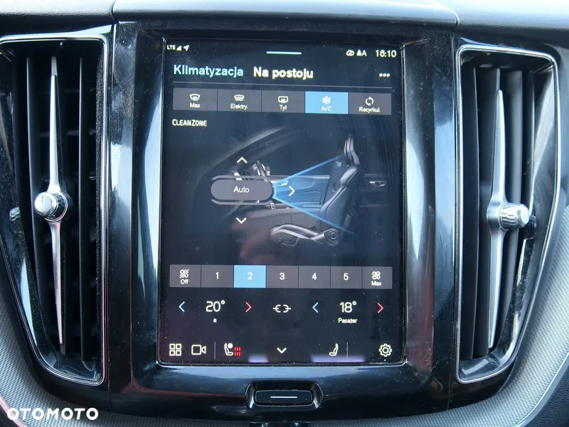 Volvo XC 60 - 24