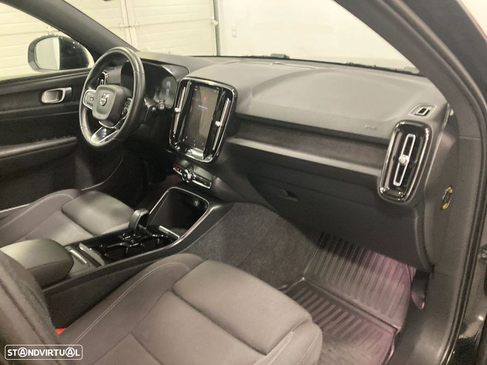 Volvo XC 40 Recharge 69 kWh Single Motor Core - 33