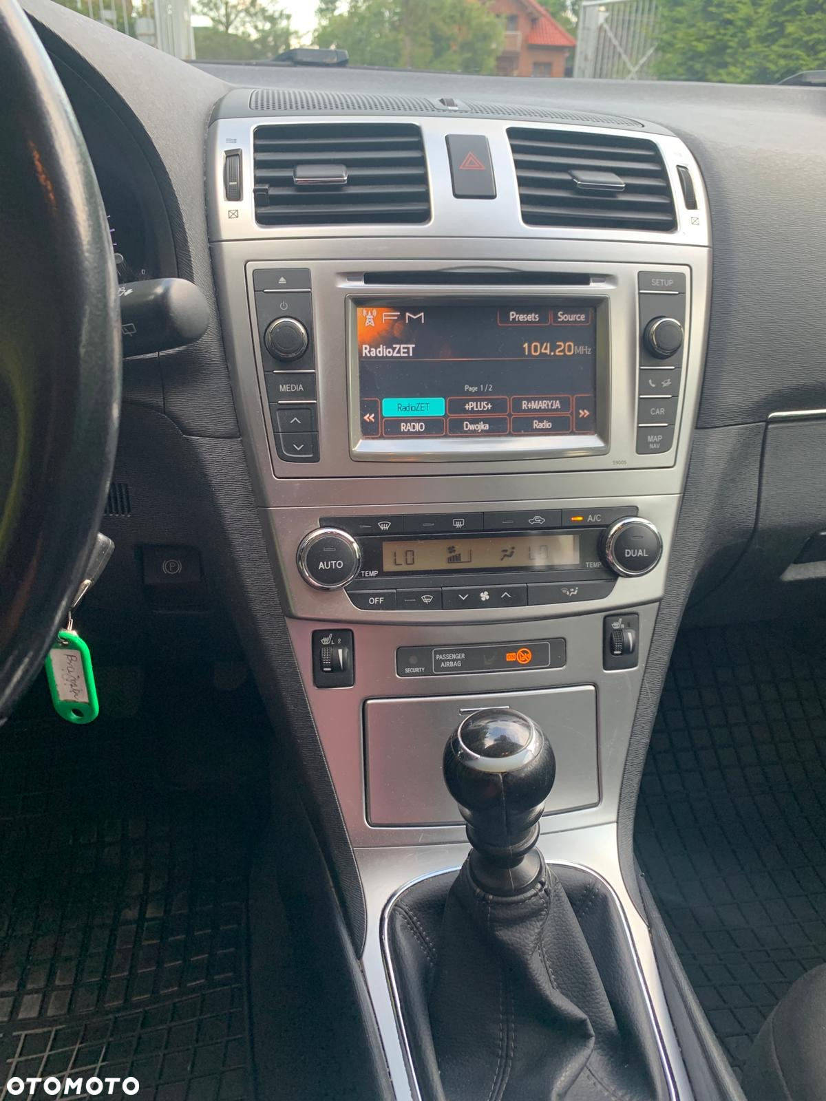 Toyota Avensis - 4