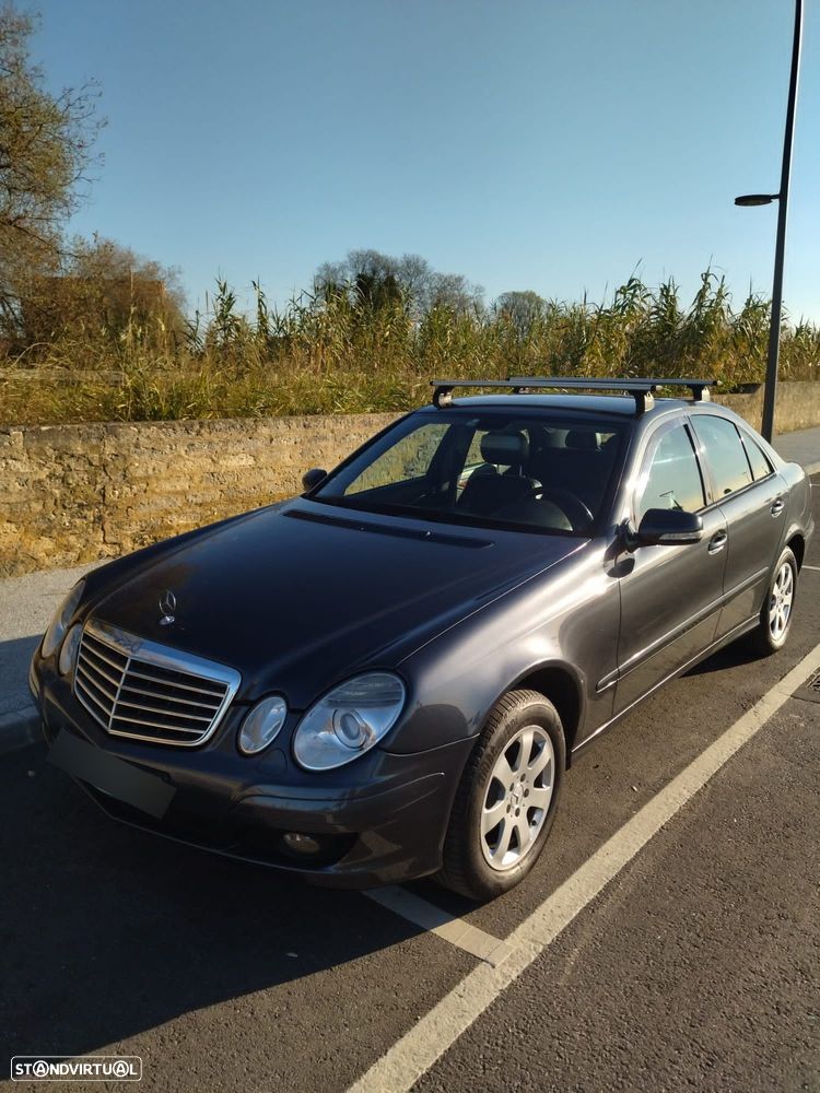 Mercedes-Benz E 200 - 1