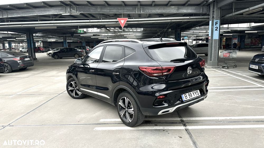 MG ZS 1.5 GSL 5MT Excite - 5