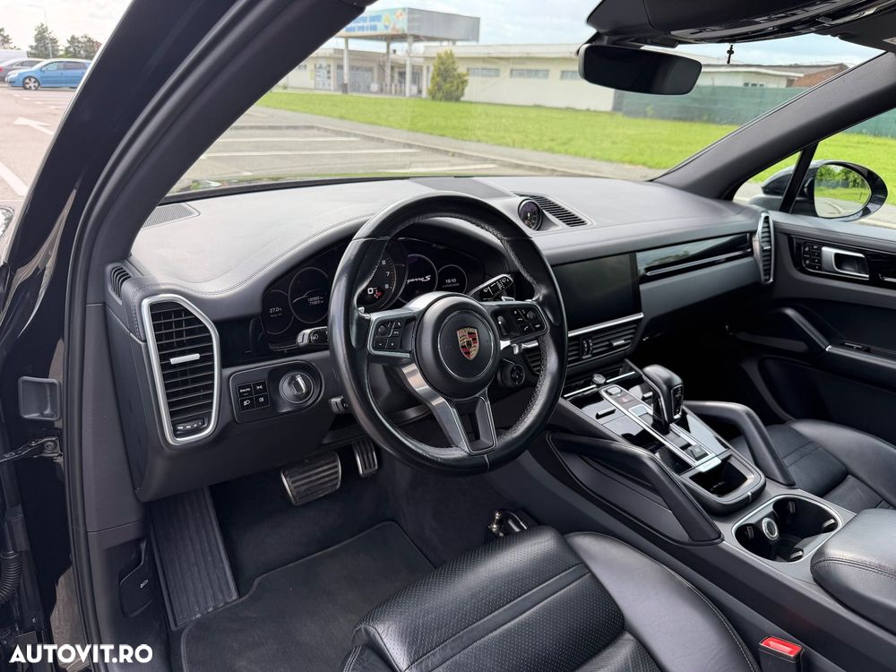 Porsche Cayenne S - 11