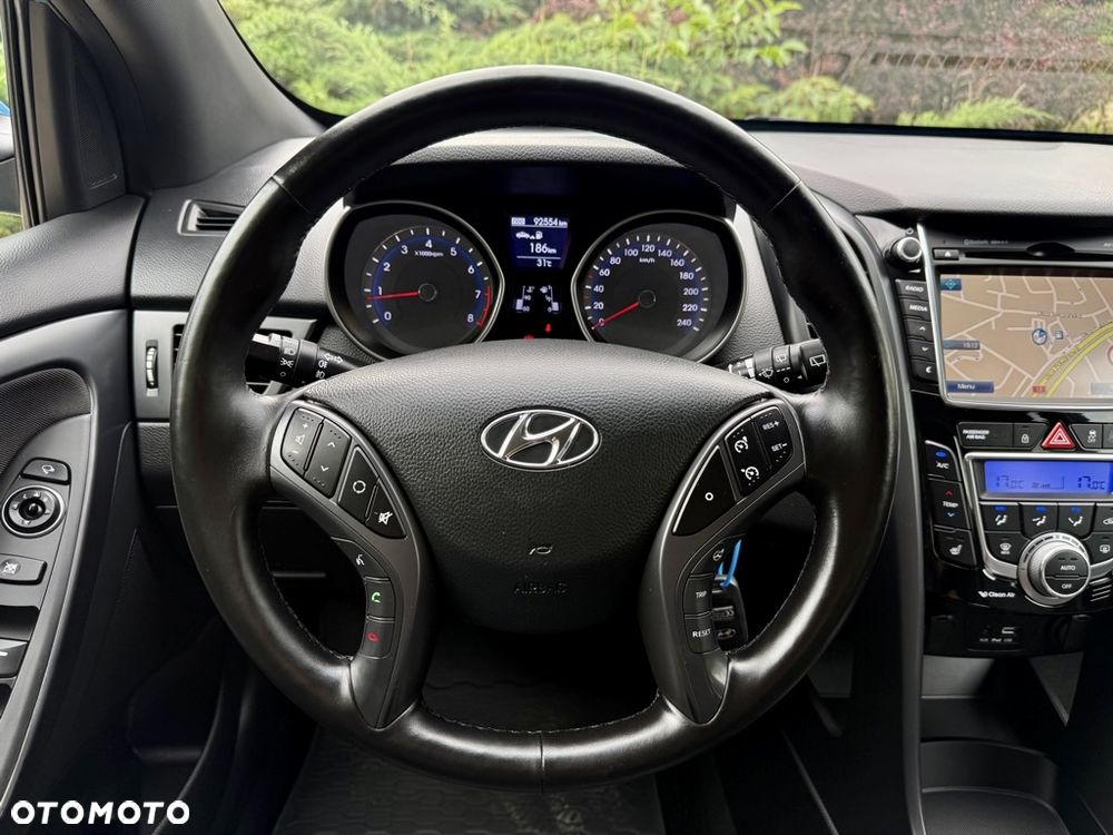 Hyundai i30 1.6 GDI Premium - 20