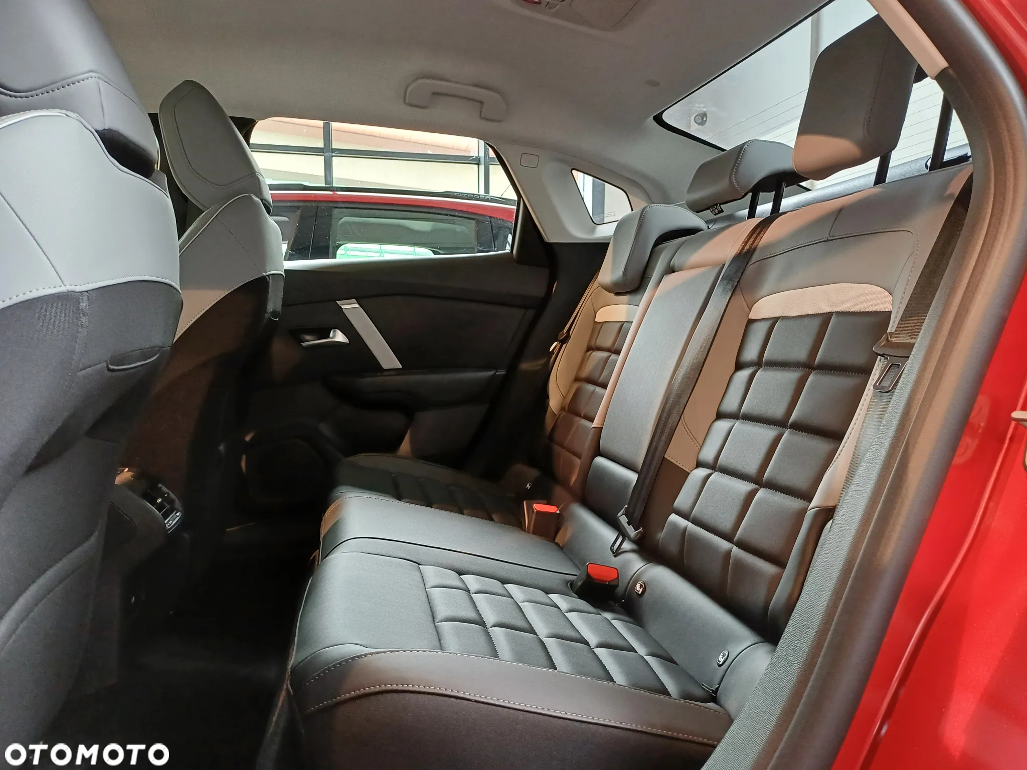 Citroën C4X 1.2 mHEV Max eDCT6 - 23