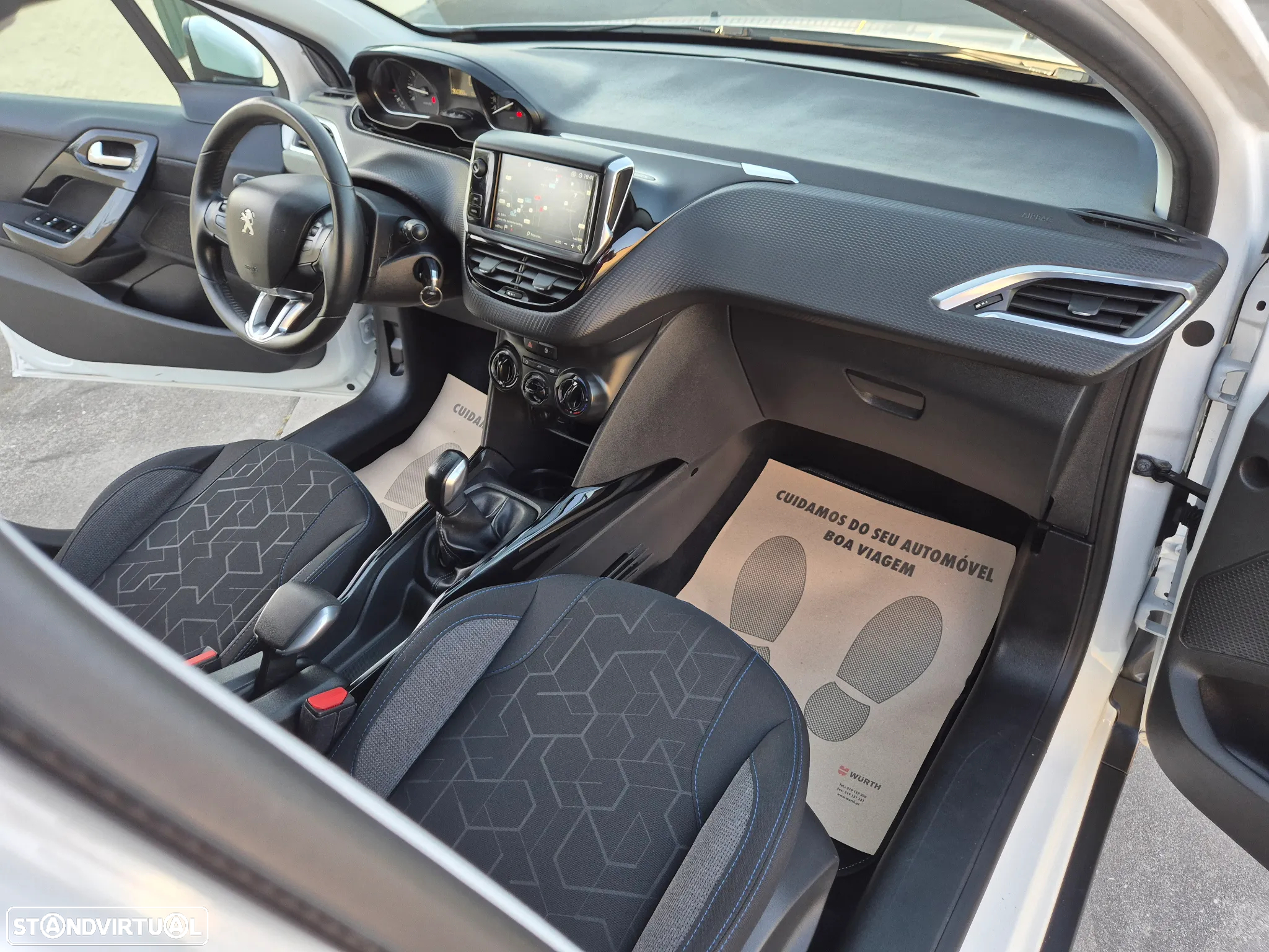 Peugeot 2008 1.2 PureTech Style - 42