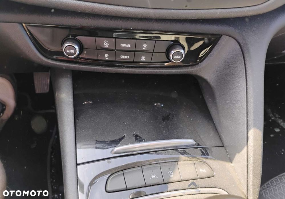 Opel Insignia - 17