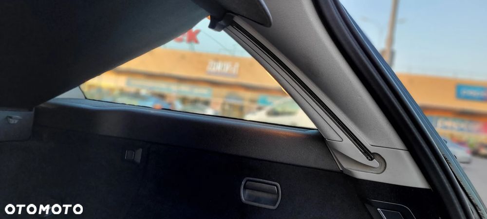 Mercedes-Benz Klasa E 200 CDI DPF BlueEFFICIENCY Automatik Avantgarde - 29