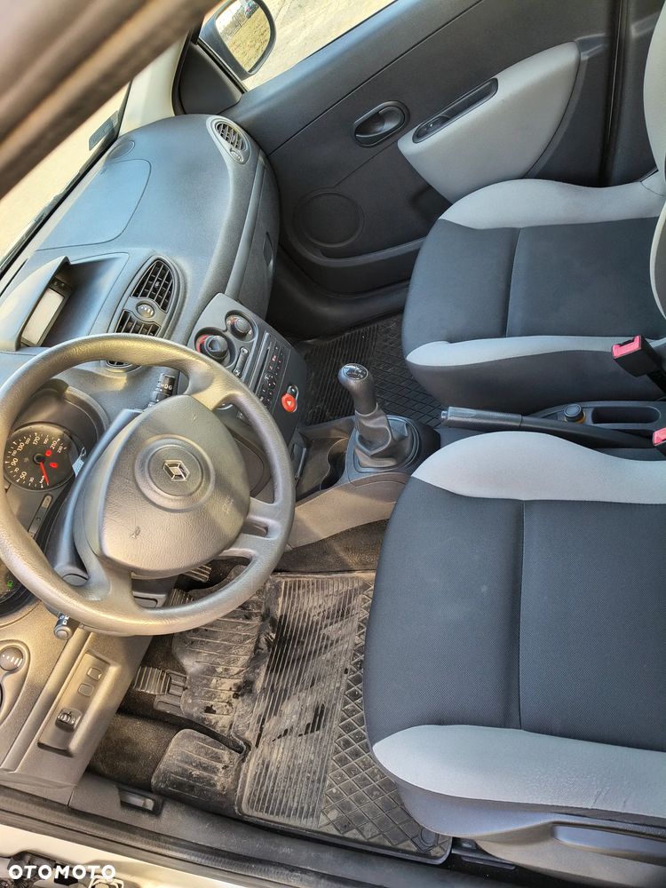 Renault Clio 1.2 16V 75 Dynamique - 20