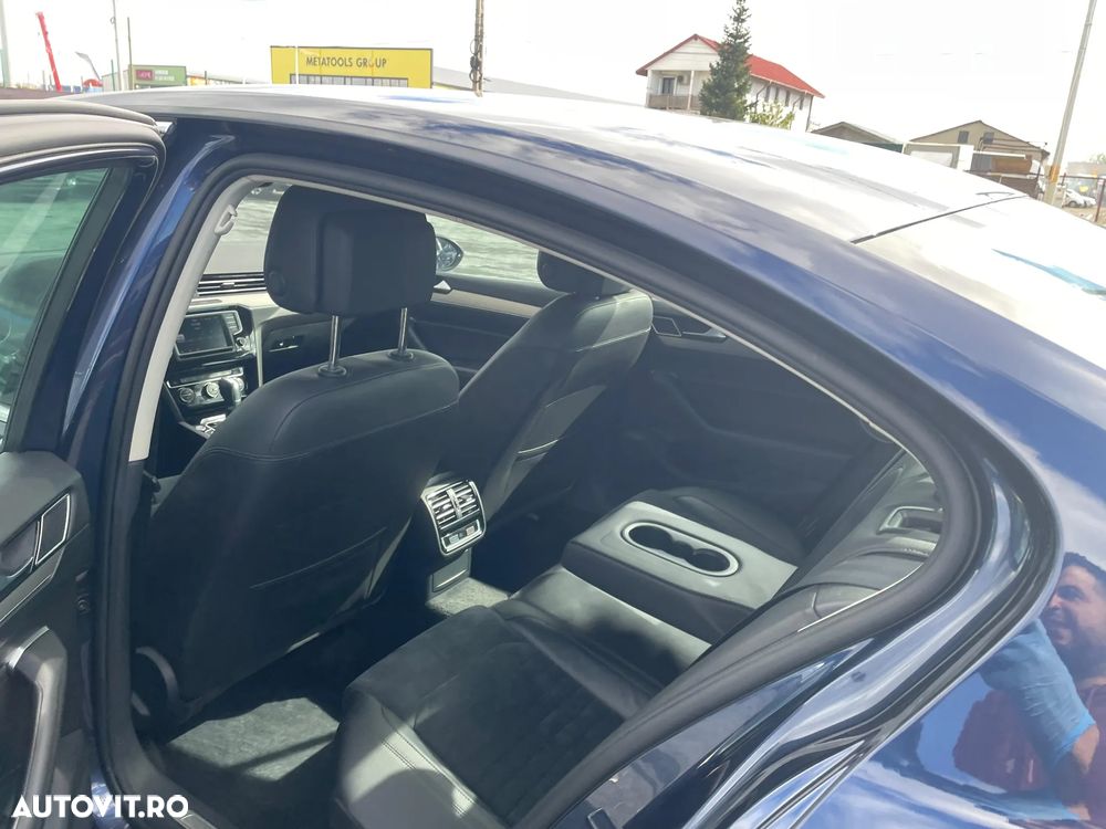 Volkswagen Passat 2.0 BiTDI DSG 4Mot Highline - 9