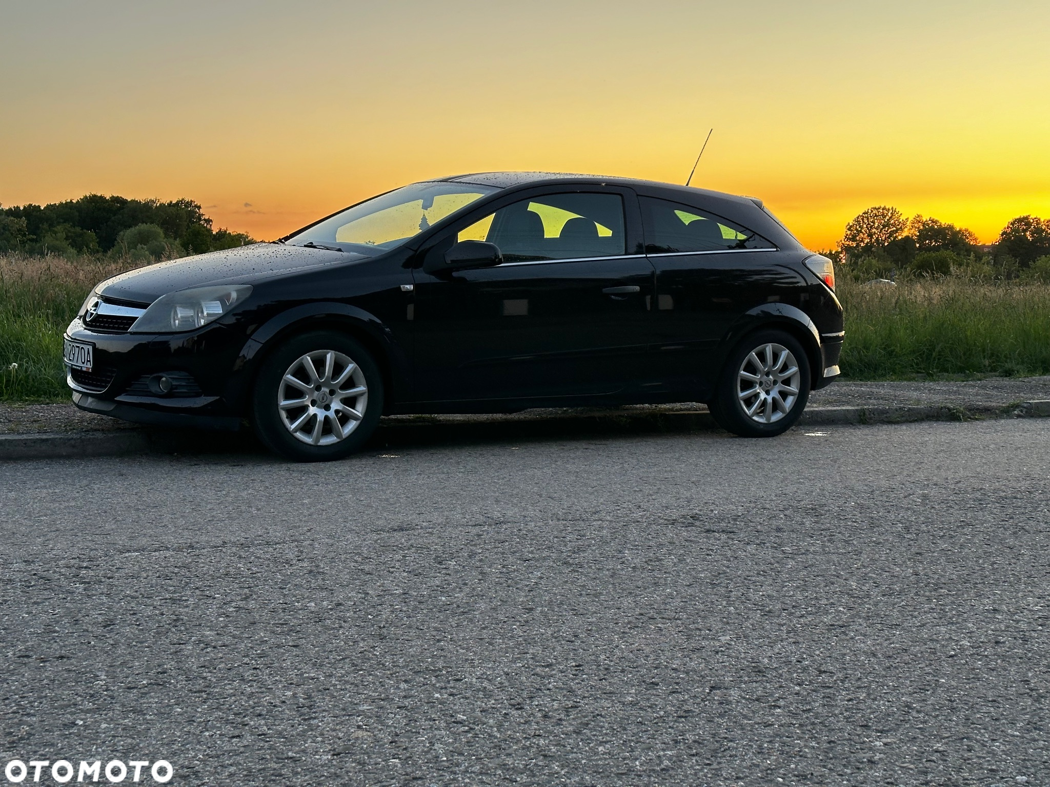 Opel Astra GTC 1.4 - 3
