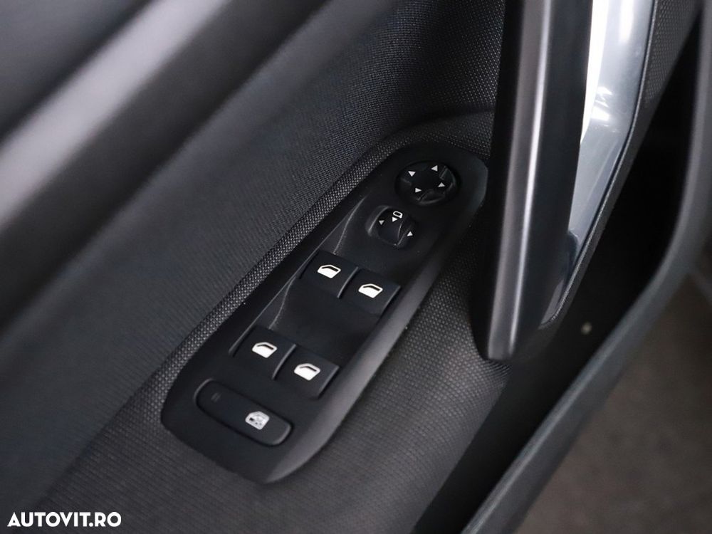 Peugeot 308 BlueHDi 130 Stop & Start Allure Business-Paket - 22