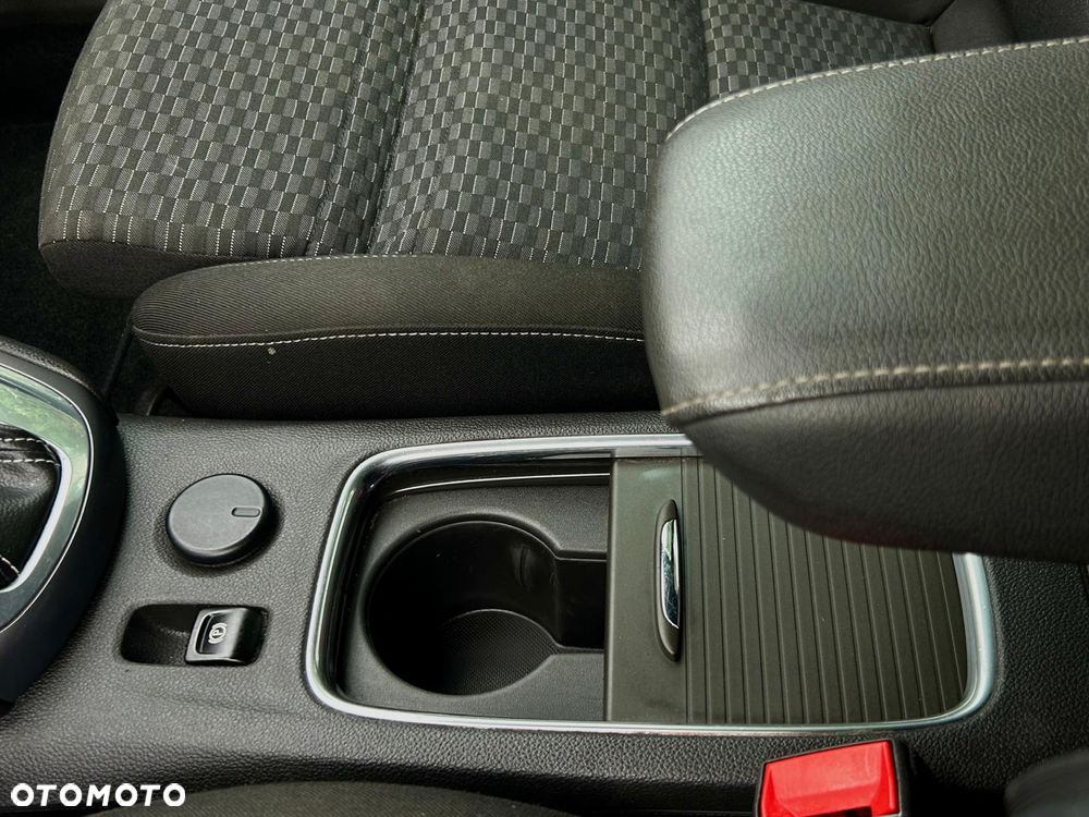 Opel Astra 1.6 D (CDTI) Automatik Innovation - 37