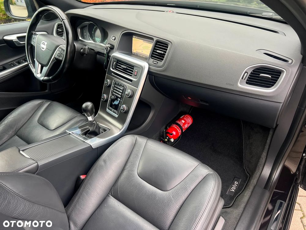 Volvo S60 D3 Summum - 29