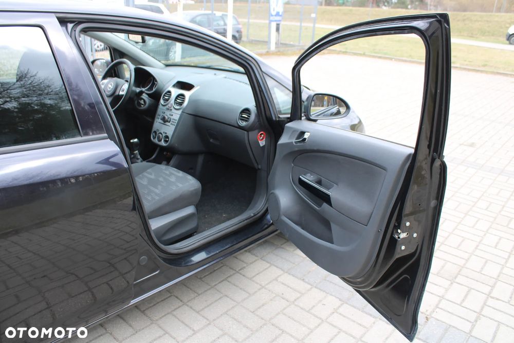 Opel Corsa - 22