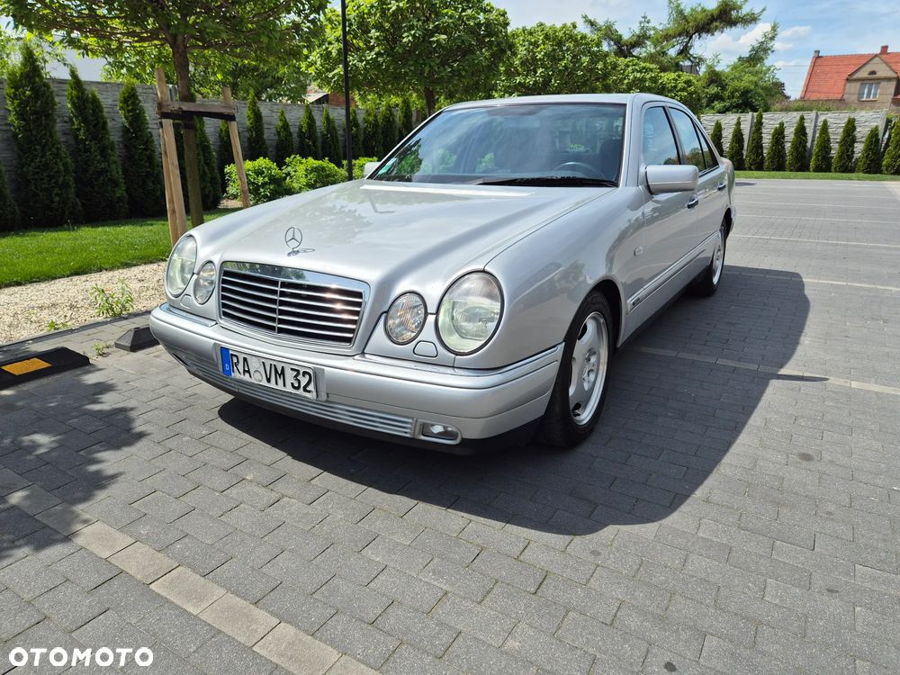 Mercedes-Benz Klasa E - 3