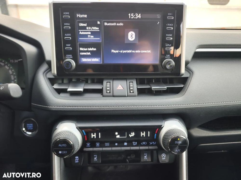 Toyota RAV4 2.0P CVT AWD Luxury - 18