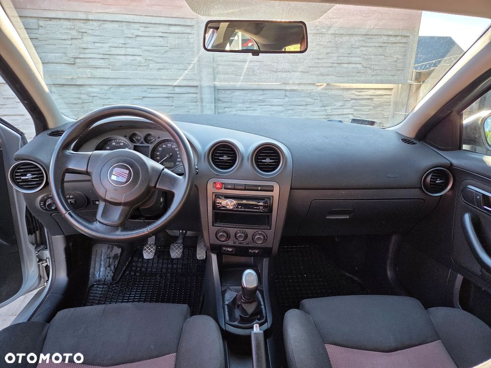 Seat Ibiza SC 1.4 16V Reference - 5