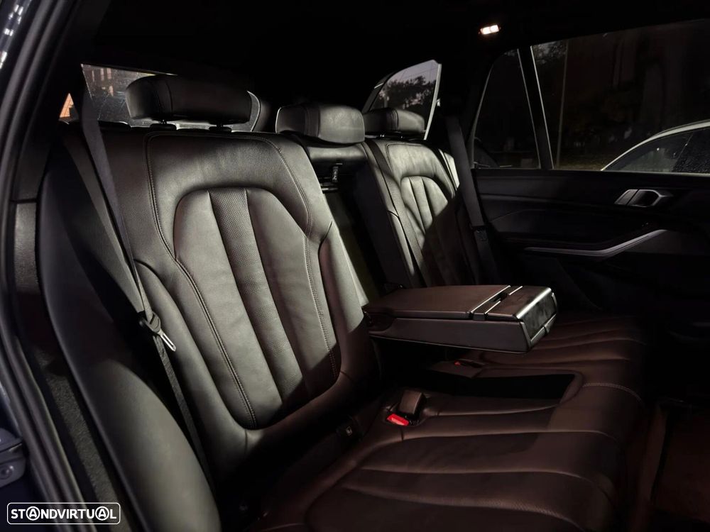 BMW X5 45 e xDrive Pack M - 25