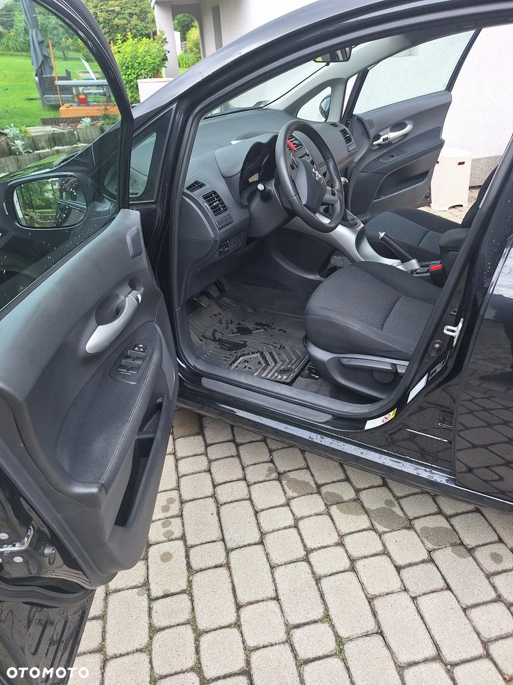 Toyota Auris 1.6 Prestige - 7