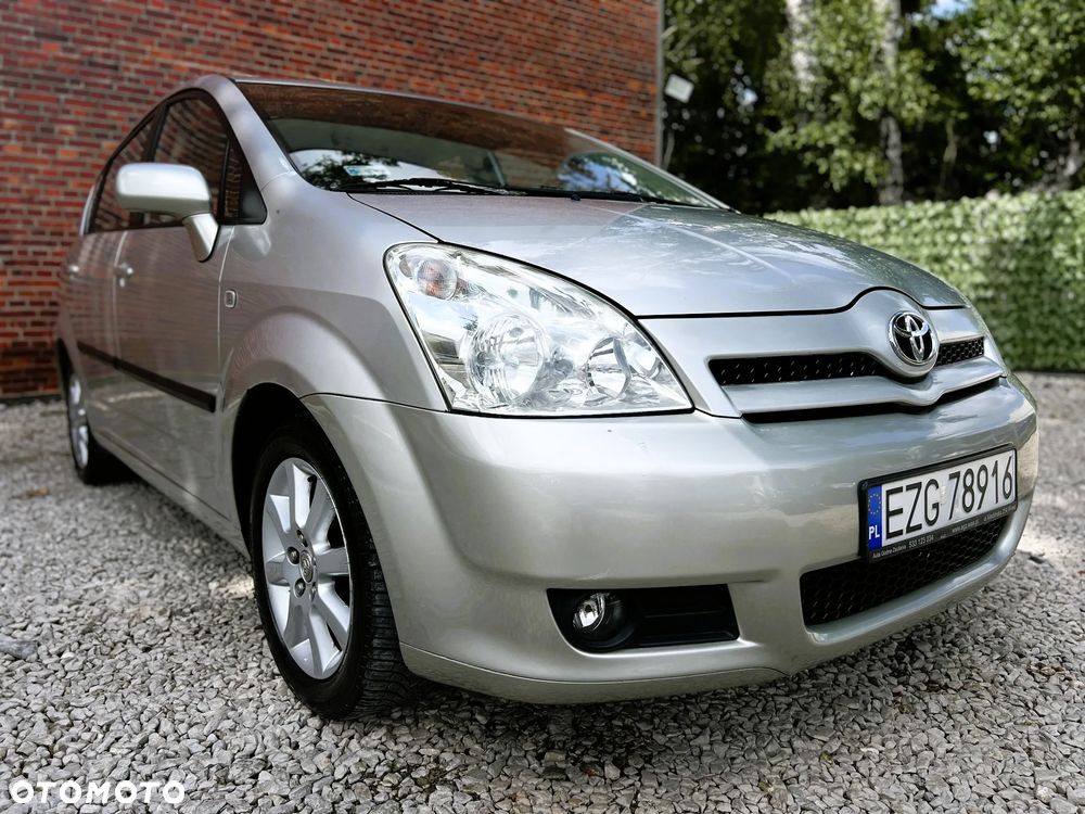 Toyota Corolla Verso - 36