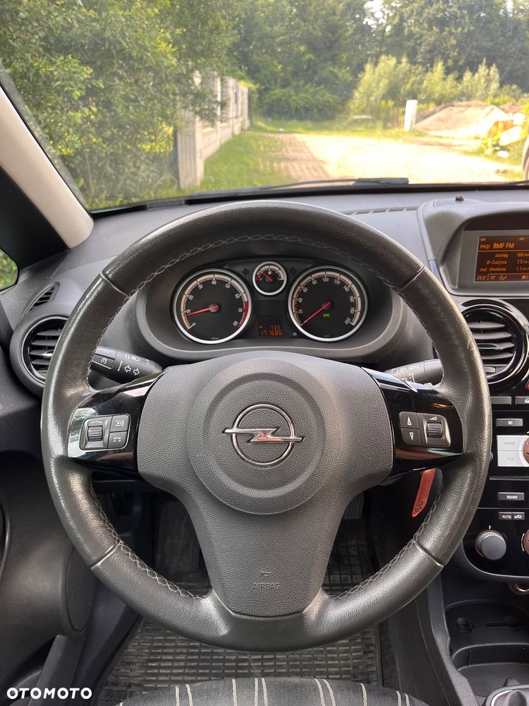 Opel Corsa 1.2 16V 111 - 12