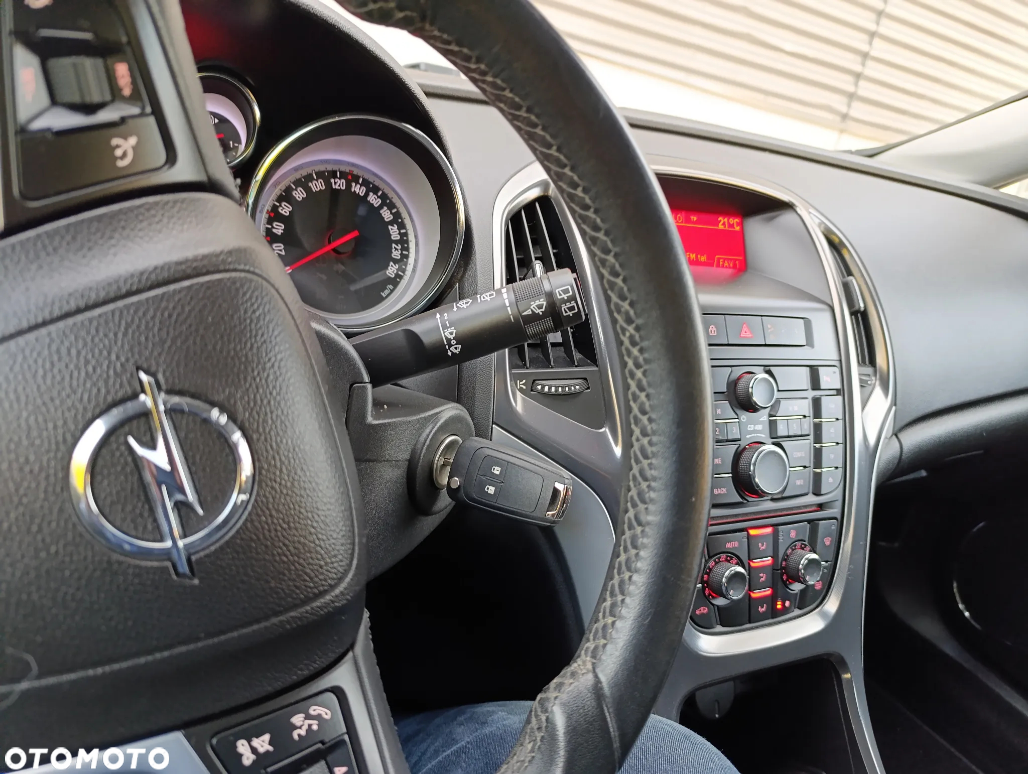Opel Astra 1.4 Turbo Innovation - 21