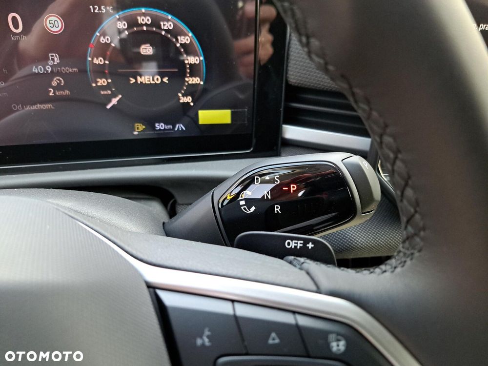 Volkswagen T-Roc - 23