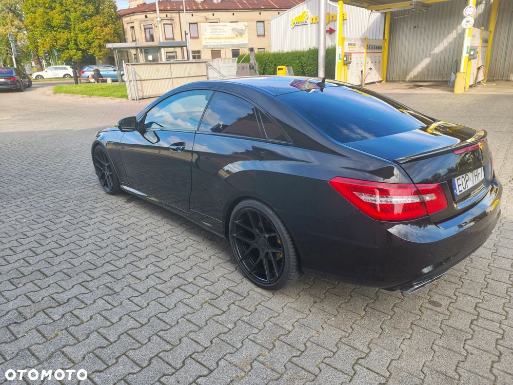 Mercedes-Benz Klasa E - 11