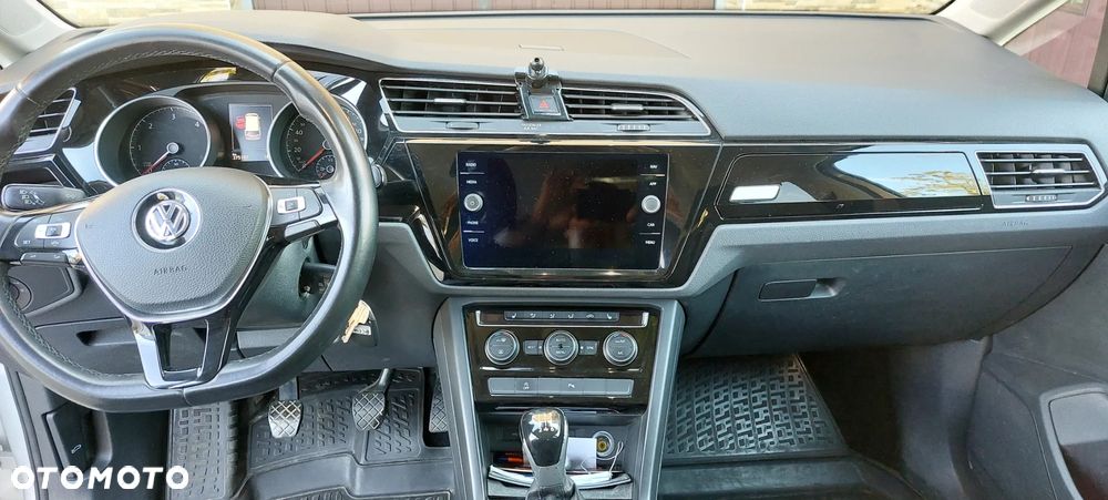 Volkswagen Touran 2.0 TDI BMT Highline - 5
