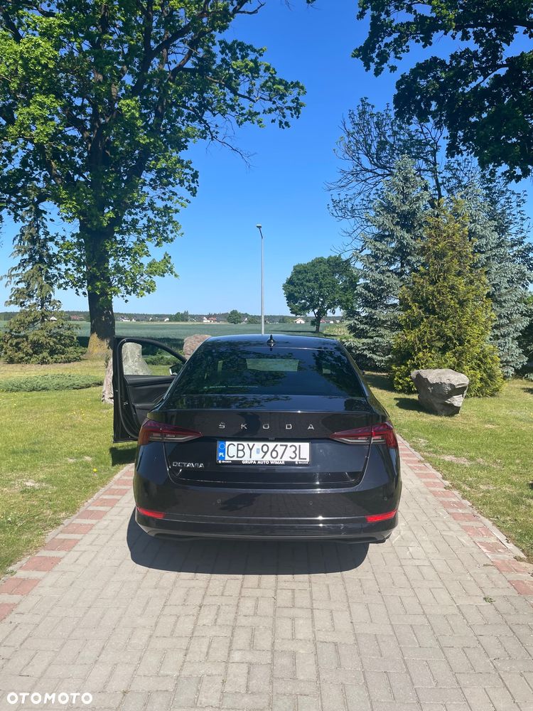 Skoda Octavia 2.0 TDI SCR L&K DSG - 5