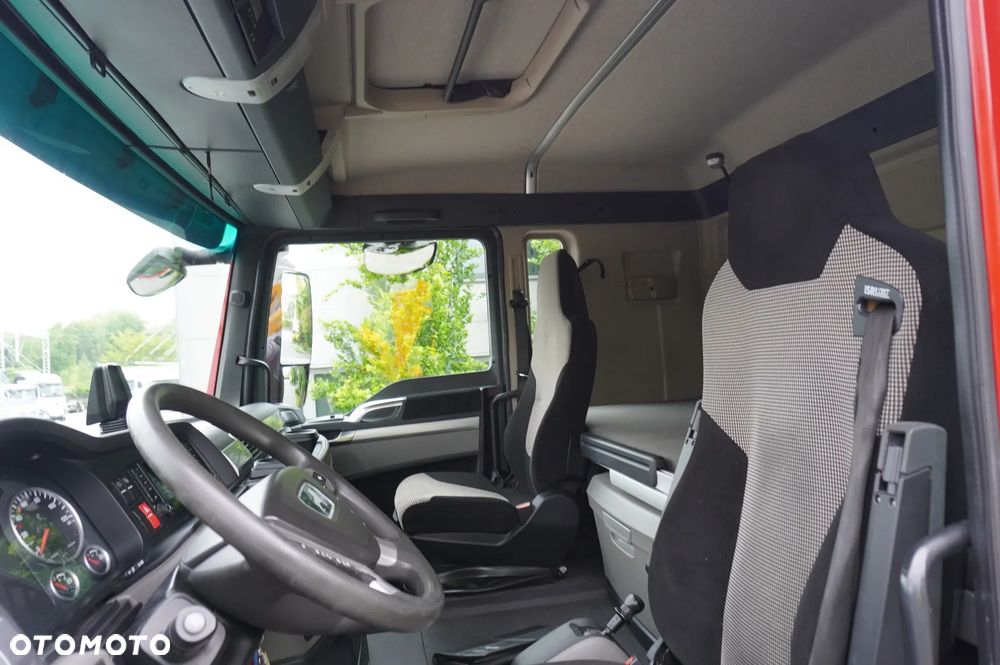 MAN TGX 33.640 6x4 / DMC 70000 kg / 280 tys. km - 16