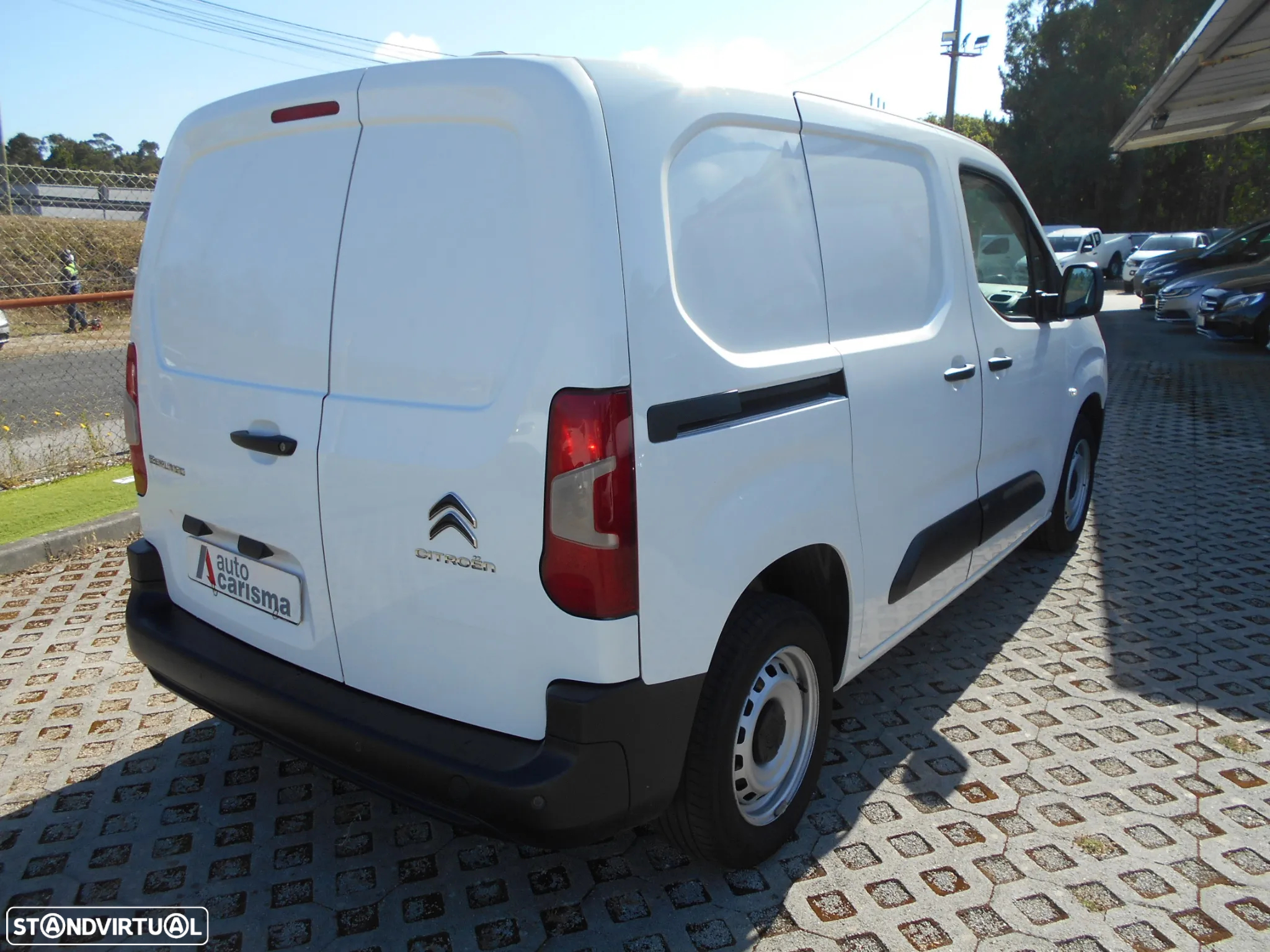Citroën BERLINGO 102cv 3 LUG Com AC - 8