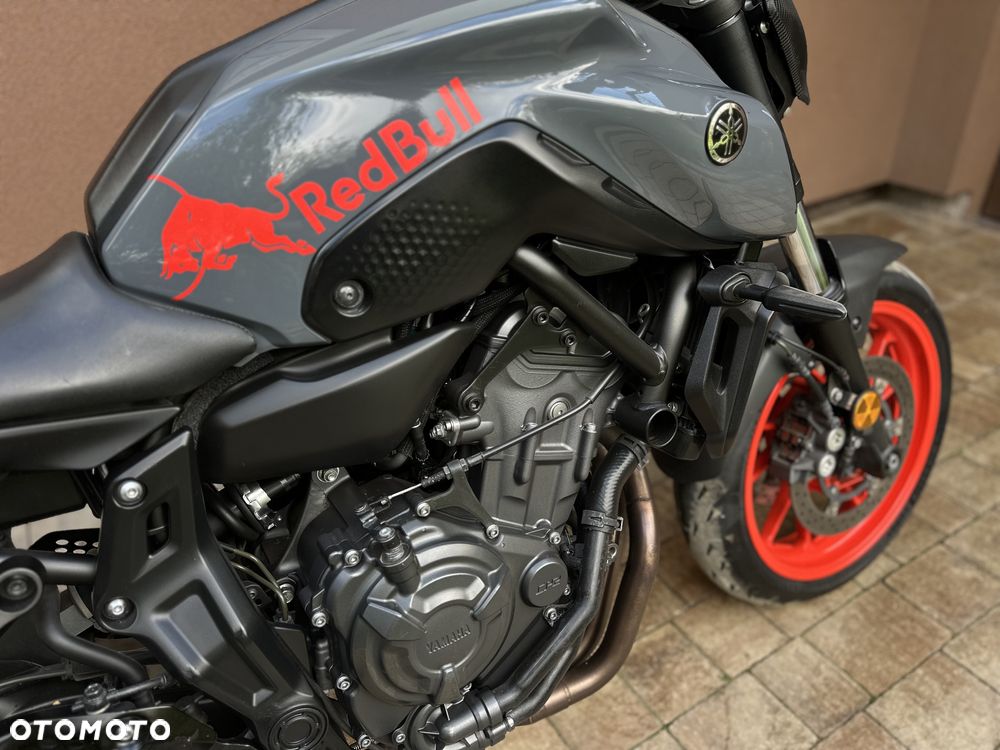 Yamaha MT - 15