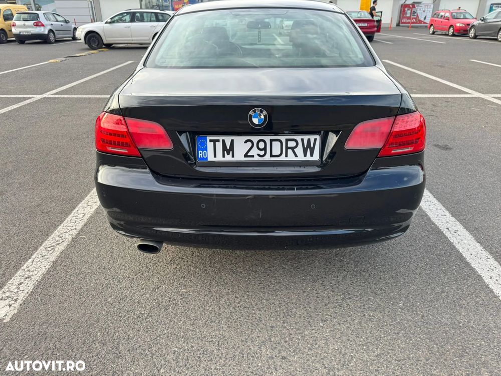 BMW Seria 3 320d - 4