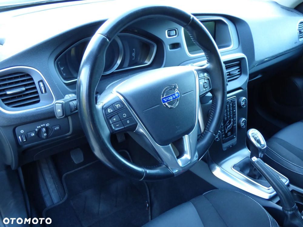 Volvo V40 D2 You - 12