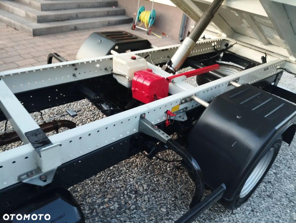 Iveco 35C16 wywrotka 3.0 - 8