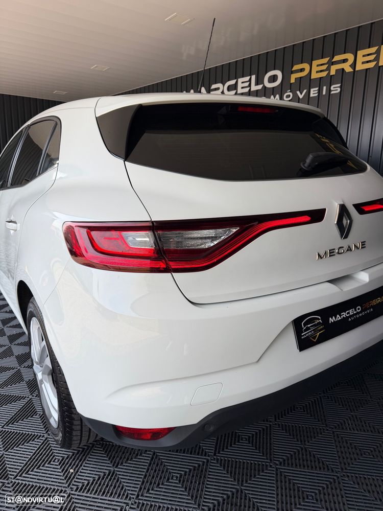 Renault Mégane dCi 95 FAP Paris Business - 8