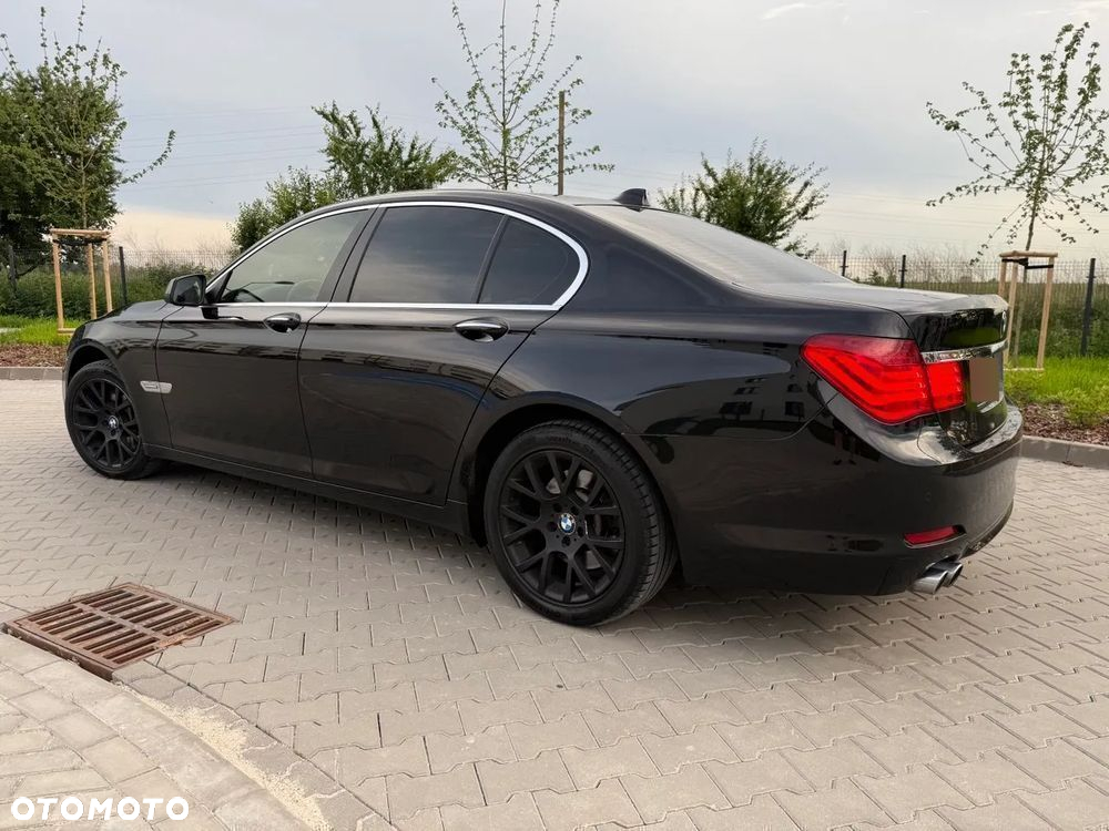BMW Seria 7 730d - 11
