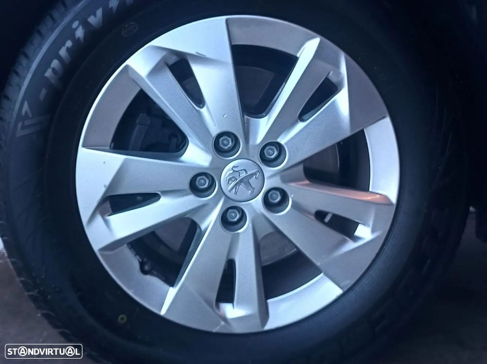 Peugeot Rifter 1.2 PureTech Allure - 14