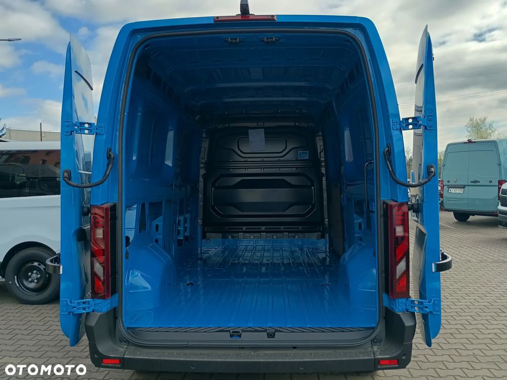 Renault Master L3H2 niebieski - 4