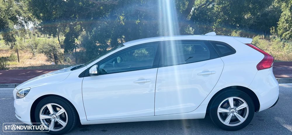 Volvo V40 2018 photo 4
