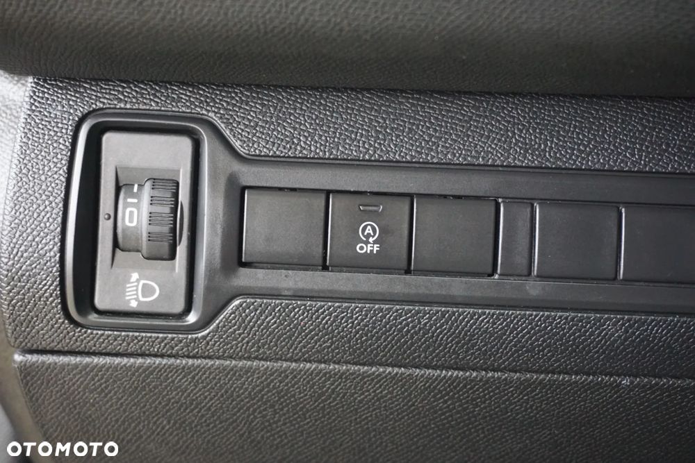 Peugeot 308 1.6 BlueHDi Active S&S - 28