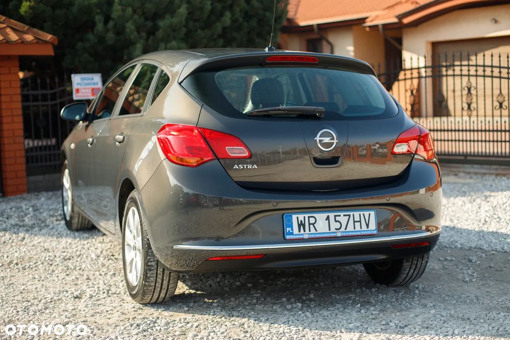 Opel Astra 1.4 Innovation - 9